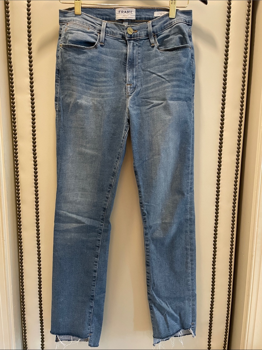 Frame Denim Le High Straight Crop Jeans in Kirkside Light Wash Raw Hem, Size 29